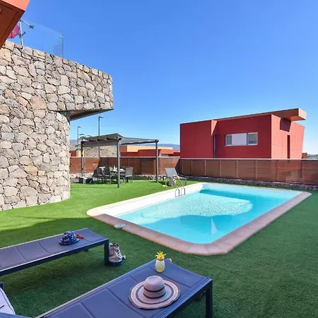 Eagle 8 By Villagrancanaria *